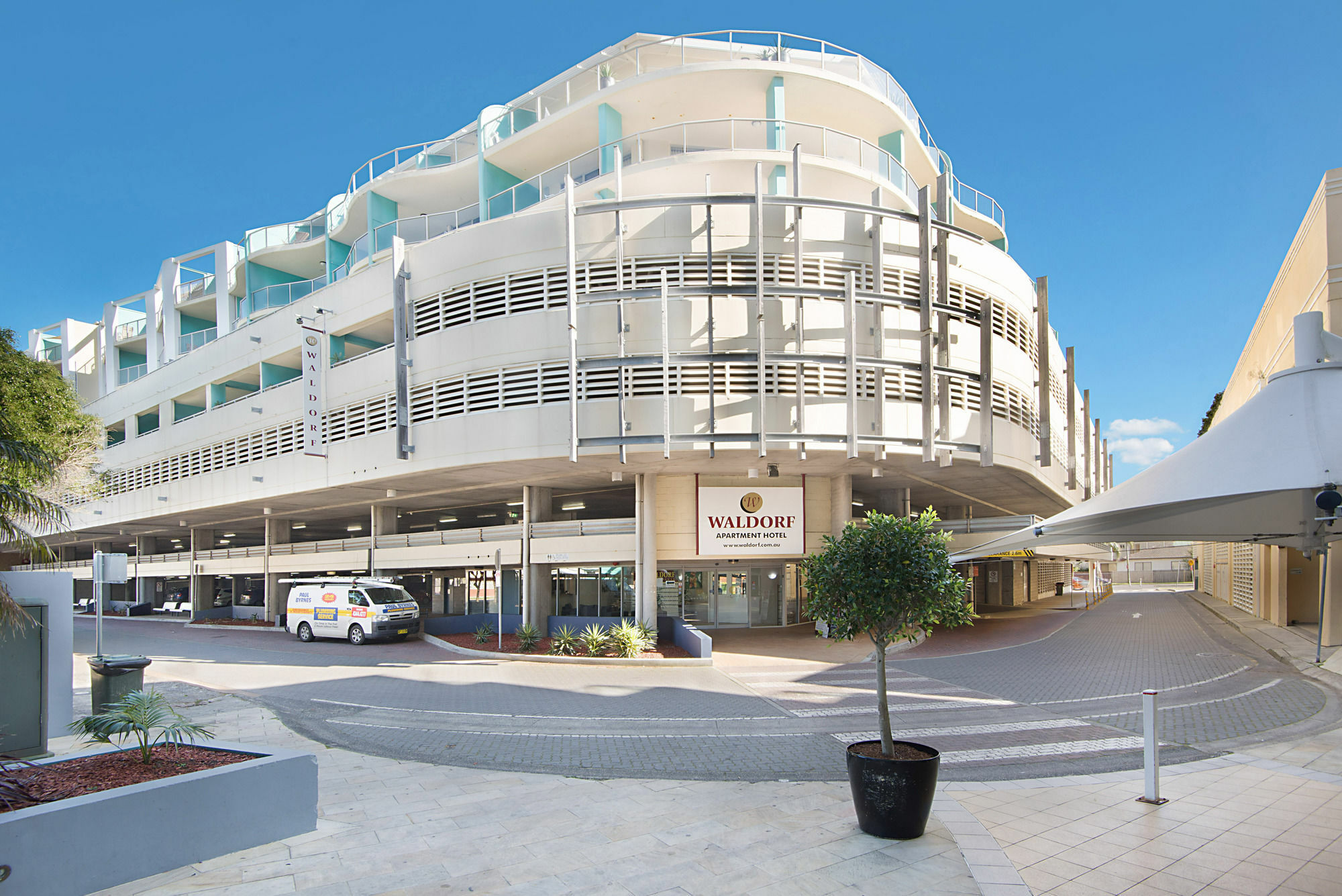 Aparthotel Nesuto The 3*